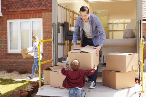 Moving truck service for homes and businesses in Isleworth