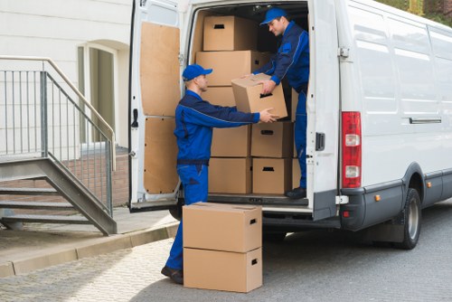 Reliable Isleworth man and van service for everyday relocations