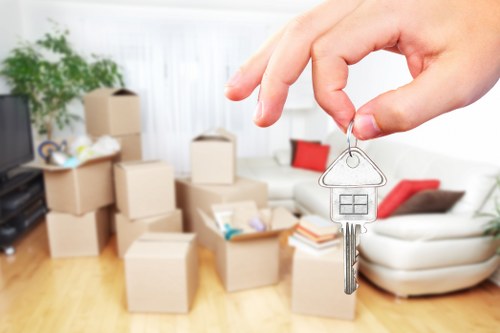 Checklist and moving-day preparation for house removals in Isleworth