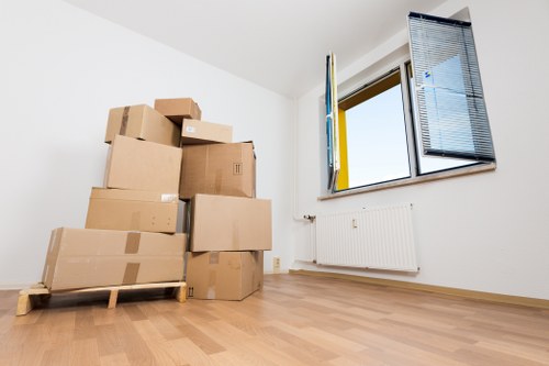 Removal vehicle hire for customers moving in and around Isleworth